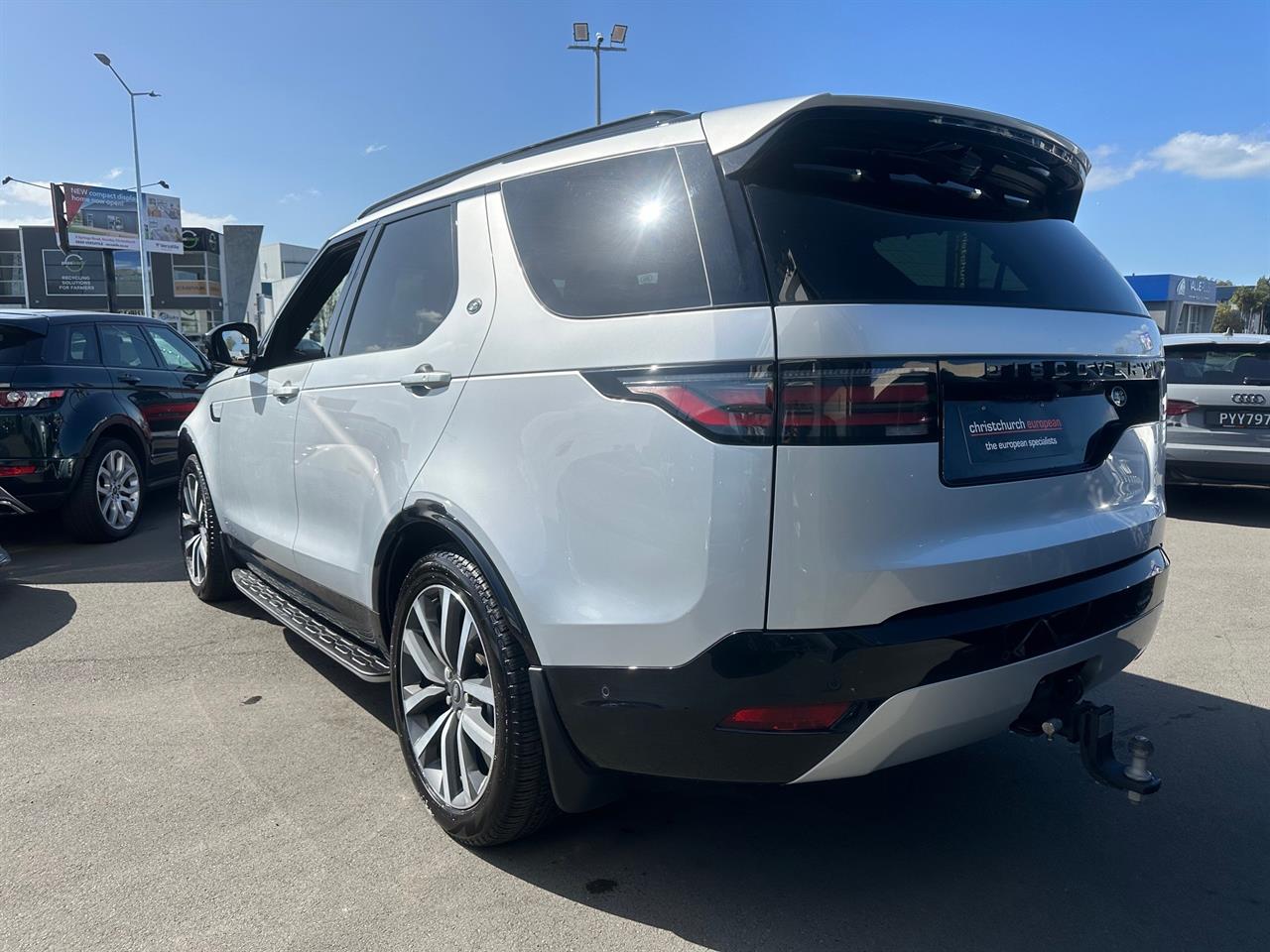 2023 Land Rover Discovery