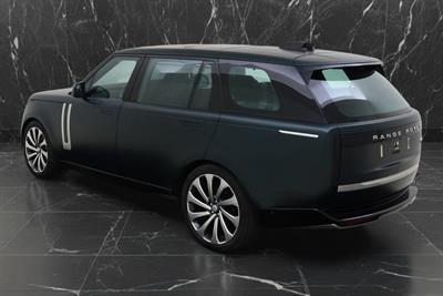 2022 Land Rover Range Rover - Thumbnail