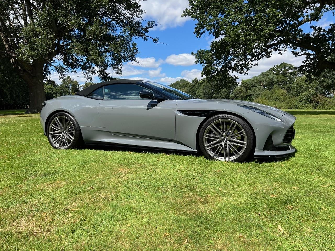 2024 Aston Martin DB12