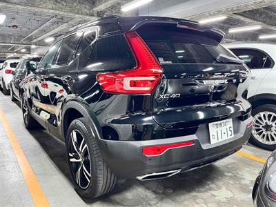 2019 Volvo XC40 - Thumbnail