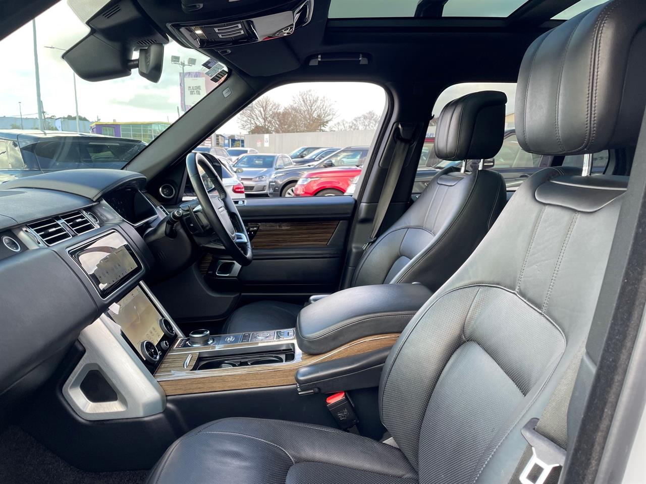 2018 Land Rover Range Rover Vogue