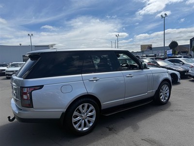 2014 Land Rover Range Rover Vogue - Thumbnail