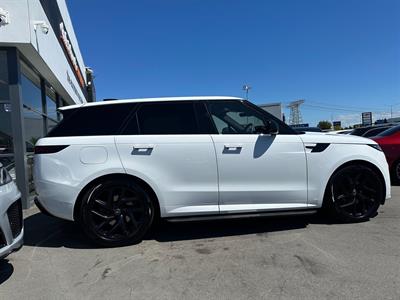 2023 Land Rover Range Rover Sport - Thumbnail