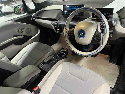 2016 BMW i3 - Thumbnail