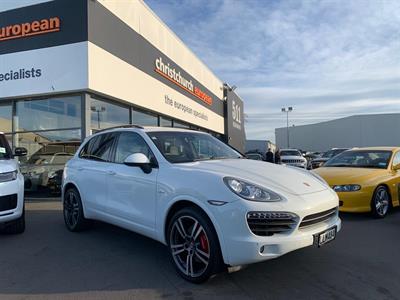 2013 Porsche Cayenne - Thumbnail