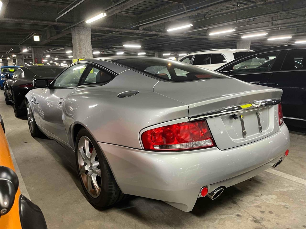 2004 Aston Martin Vanquish