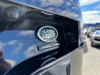 2018 Land Rover Discovery - Thumbnail