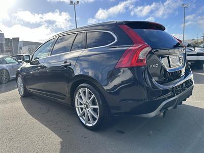 2013 Volvo V60 - Thumbnail