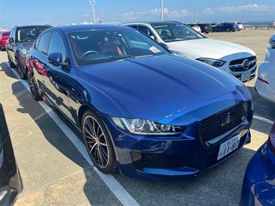 2016 Jaguar XE - Thumbnail