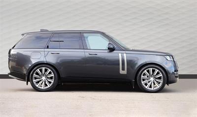 2022 Land Rover Range Rover - Thumbnail