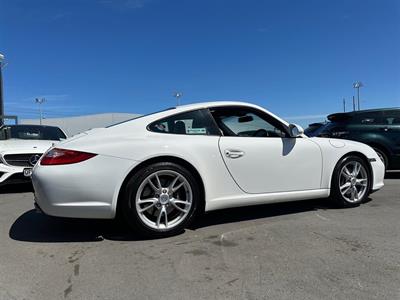 2010 Porsche 911 - Thumbnail