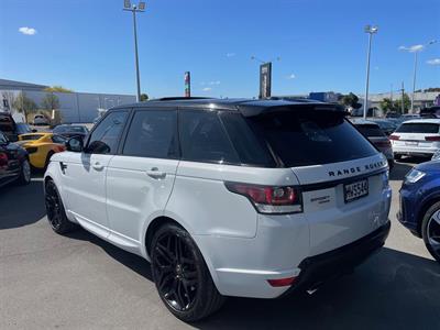 2016 Land Rover Range Rover - Thumbnail